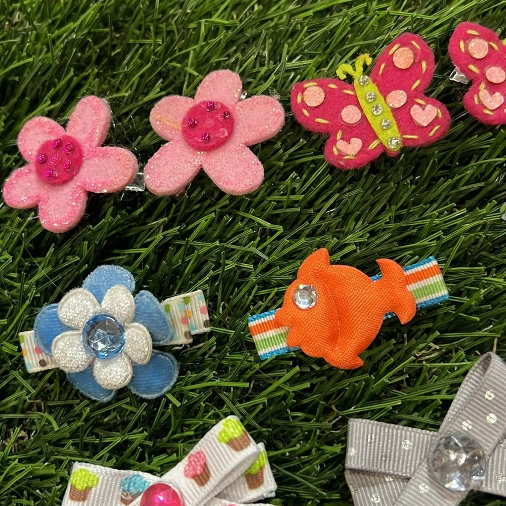 Little girl Mini Hair Clips - Set of 17